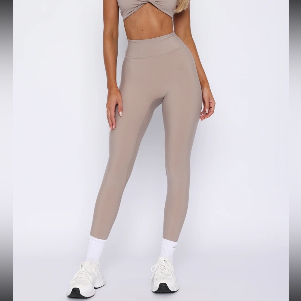 White Fox Activewear Go Getter High Waisted Leggings Small Taupe
